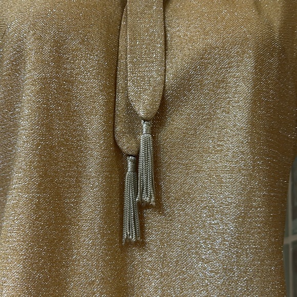 Holiday Gold Vintage - Picture 2 of 3